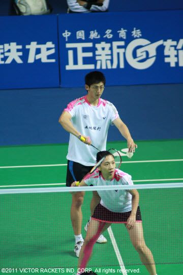Chinese Taipei’s golden pair reached the semis at the Hong Kong Super Series 2011
