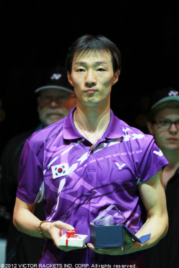 South Korea’s Lee Hyun Il took silver in the men’s singles