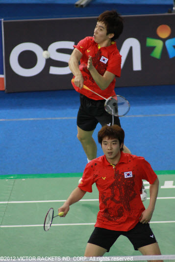 Winners of the men’s doubles title: Kim Ki Jung / Kim Sa Rang
