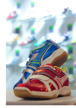 badminton shoes for childrens